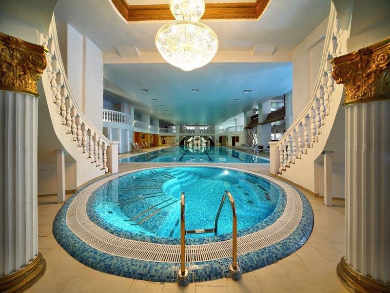 Royal Medical Cezar Hotel Truskavets Exterior foto
